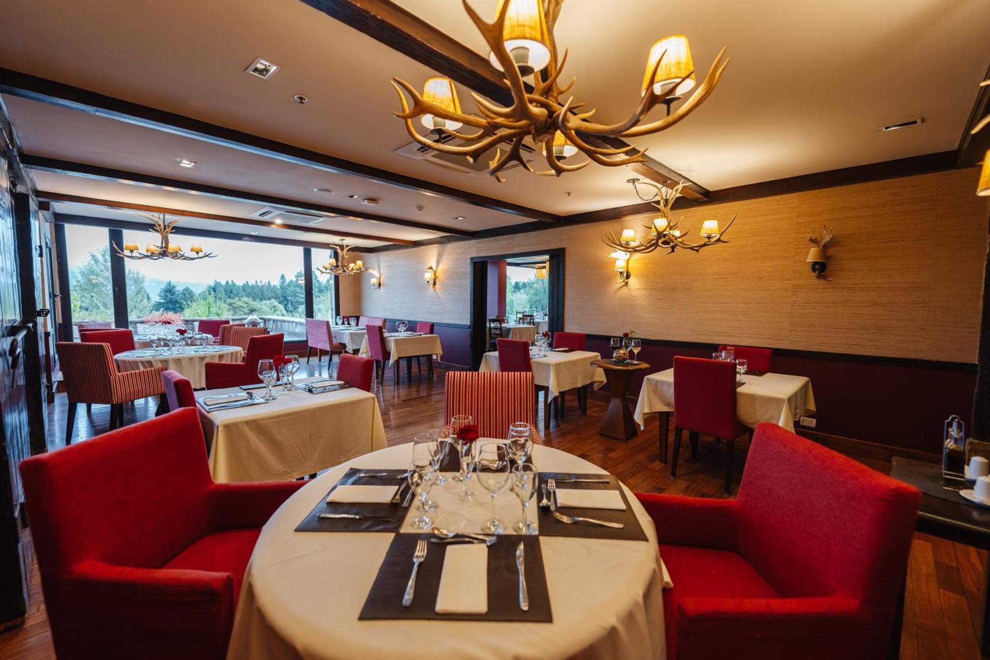 Hotel Loi Chapelco 5*