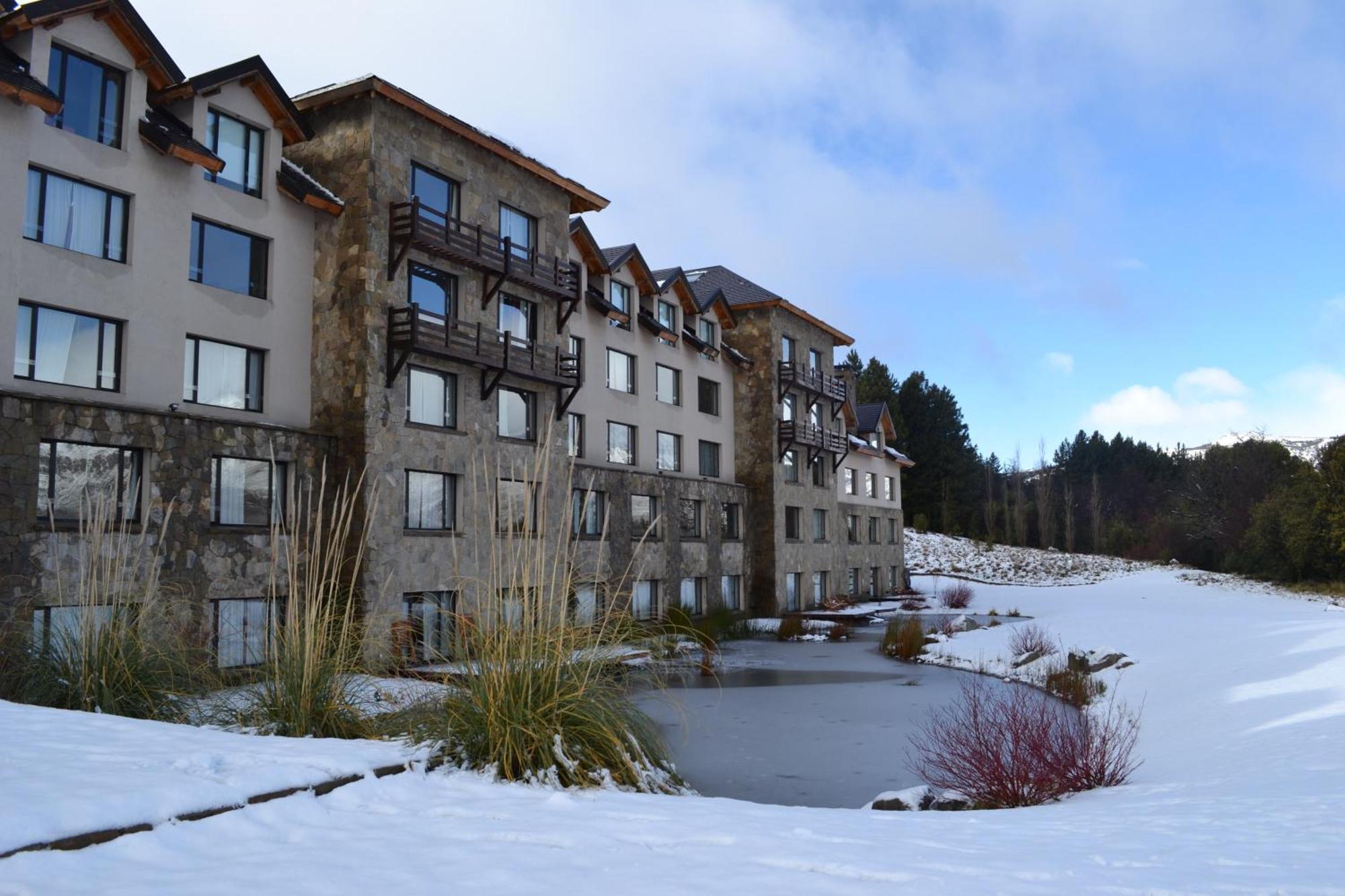 Hotel Loi Chapelco 5*