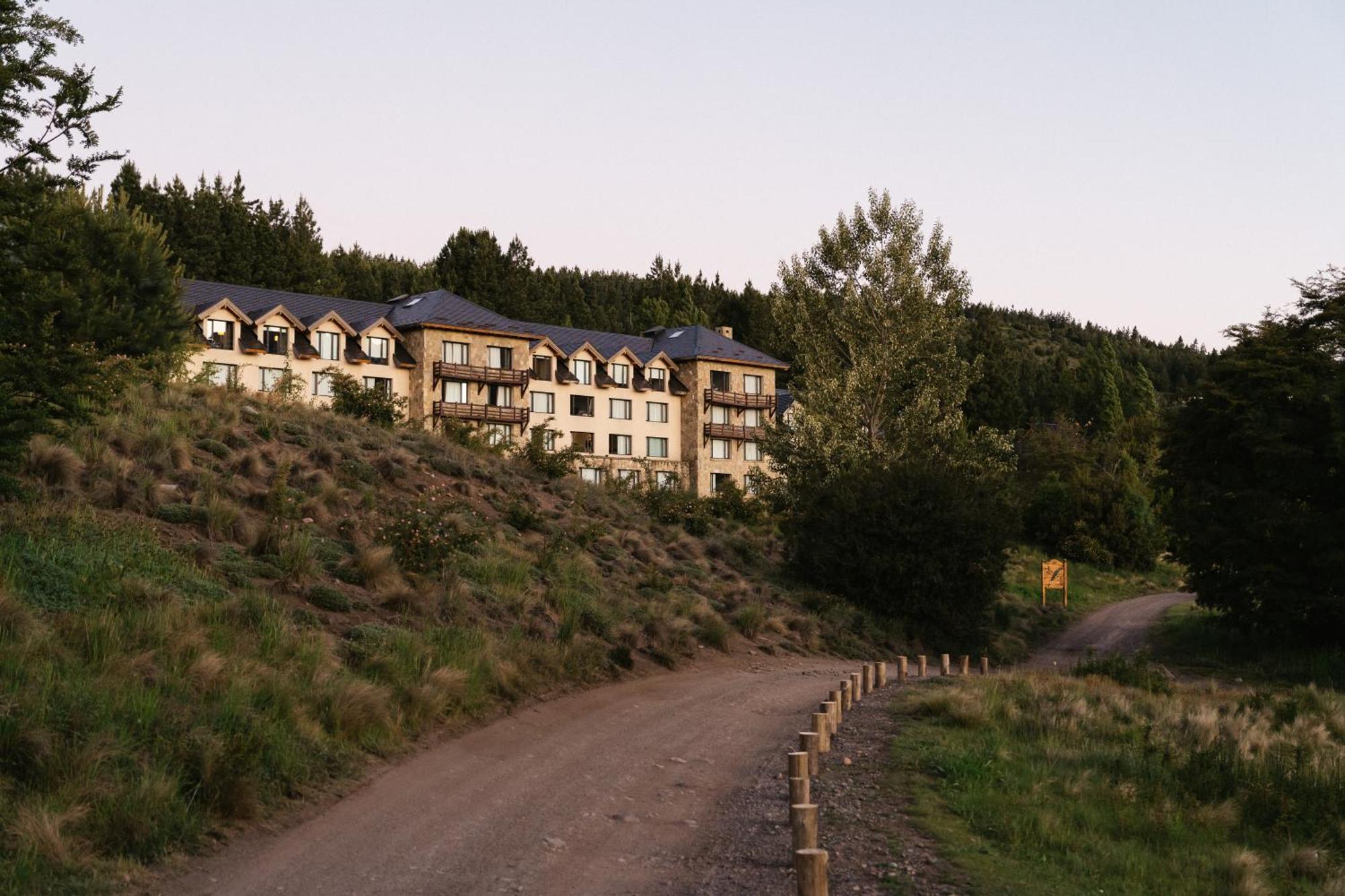 Hotel Loi Chapelco 5*